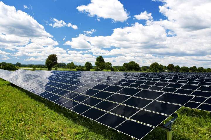 Installation panneaux solaires Roanne