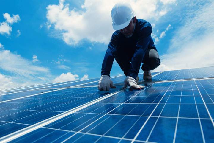 Installation panneaux solaires Roanne